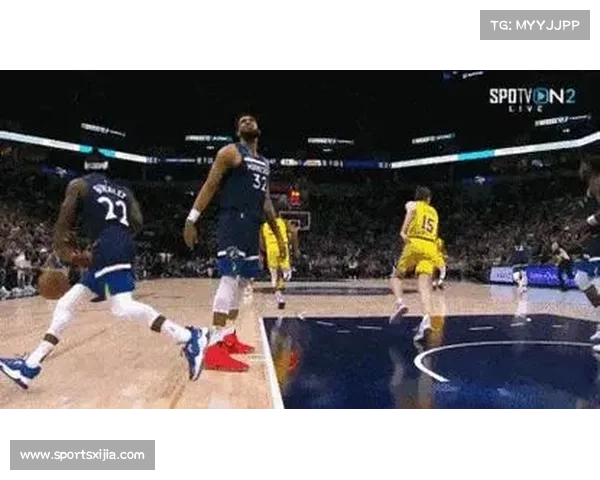 雷迪克称詹姆斯虽老但可用,湖人轮换策略将持续动态调整 雷迪克称詹姆斯虽老但可用,湖人轮换策略将持续动态调整